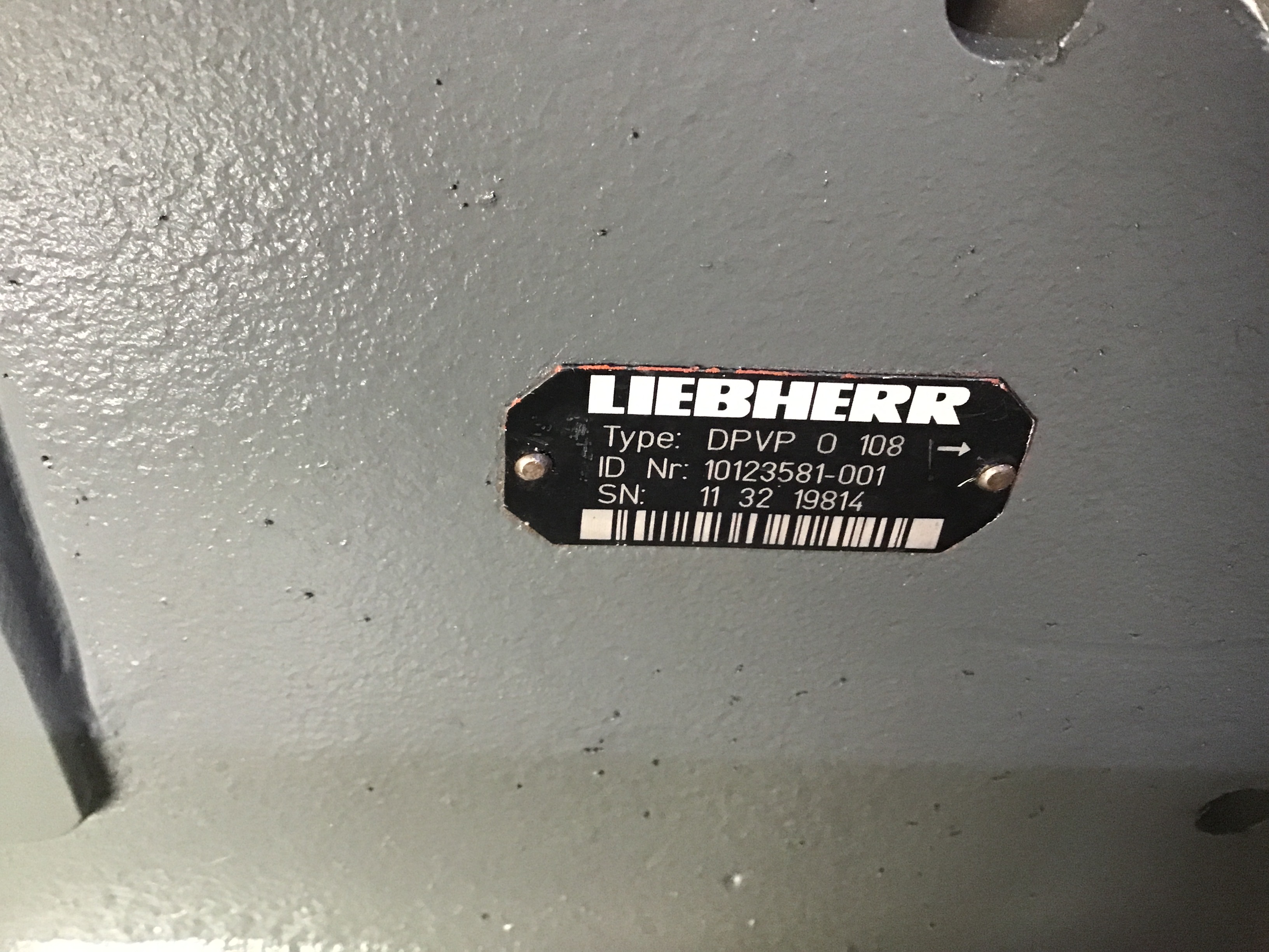 Liebherr image-picker-872988E3-48D1-4BA6-AC4F-8A51F51CAD73-7792-00000CDA22F15D4F-JPG